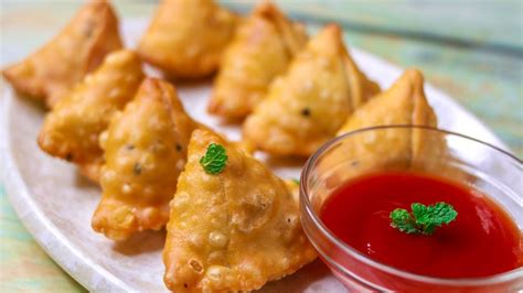 Mini Samosa Recipe | Potato Samosa Recipe | Snacks Recipe | Potato ...