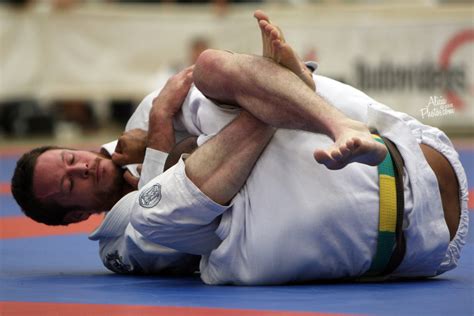 Double Under Pass Defense to Triangle Choke Setups BJJ - HubPages