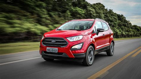 Ford EcoSport 2019 fica mais barato, mas perde 7 airbags em quatro versões