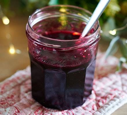 Red wine jelly recipe | BBC Good Food