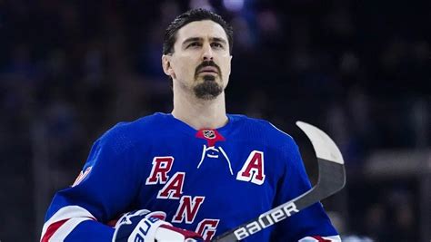 Chris Kreider Wife: Is Chris Kreider Married? - ABTC