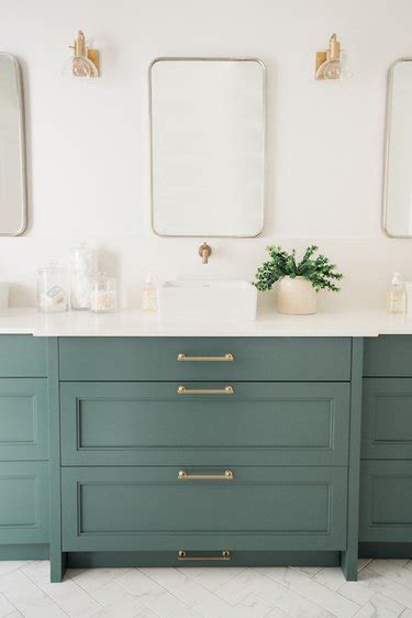 Bathroom Vanity Cabinet Color Trends for 2020 | Hunker