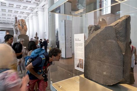 What Are Egypt’s Chances of Reclaiming Artifacts from Britain?