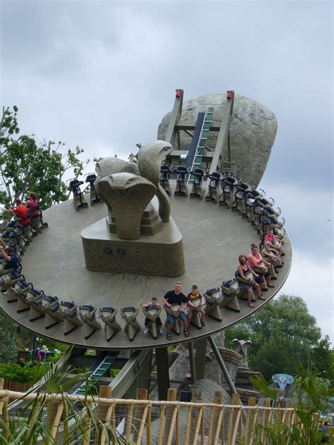 Insiders Guide to Chessington World of Adventures | Topdogdays