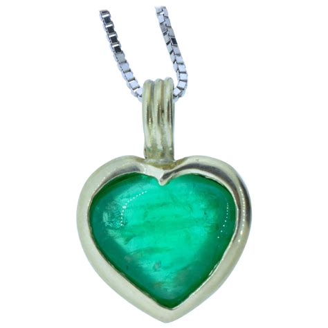 Heart Shaped Natural Emerald Necklace at 1stDibs