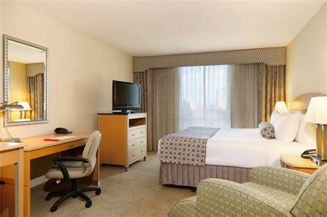 Crowne Plaza Hotel Orlando-Universal in Orlando (FL) - Room Deals ...