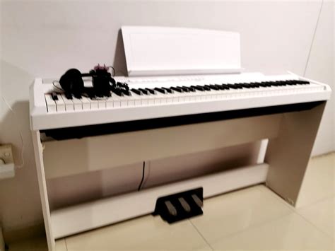 Yamaha Digital Piano, Hobbies & Toys, Music & Media, Musical Instruments on Carousell