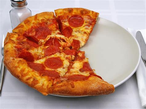 Calories in 5 slice(s) of Pizza - Pepperoni - Reg Crust - Medium - 12 inch.