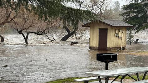 GALLERY: Kern River Valley faces flooding amidst atmospheric river storm