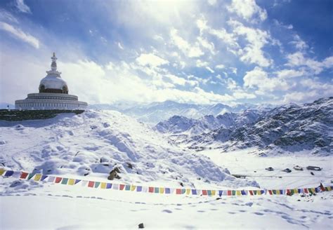 Visit Leh Ladakh in Winters with this 5 Day Leh Ladakh Winter Itinerary