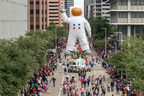 2019 H-E-B Thanksgiving Parade traffic guide: Downtown Houston roads closed on Wednesday, Thursday