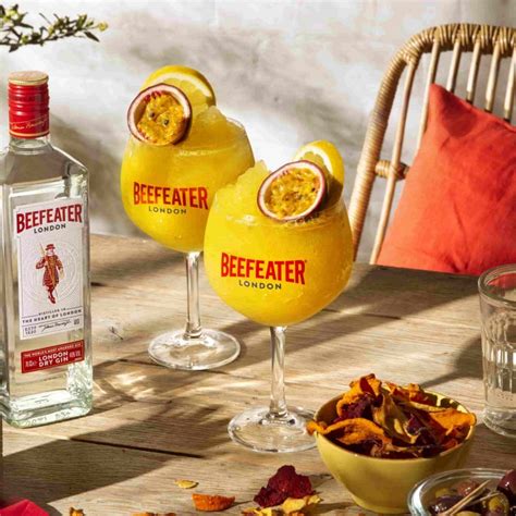 Gin Martini - Cocktail Recipe - Beefeater Gin