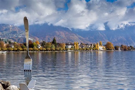 VEVEY, SWITZERLAND -OCTOBER 29, 2015: Panoramic View Of Vevey And Lake ...