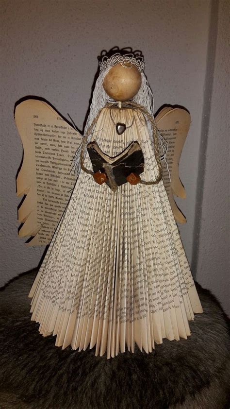 Pin by Janice Chally on Buch Basteln | Book christmas tree, Christmas angel crafts, Old book crafts