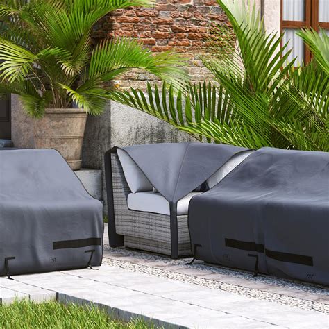 Why Should You Start Using Outdoor Daybed Covers? - Gardener Corner