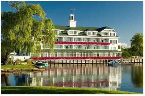 Hotels Inns and Resorts Around Lake Winnipesaukee In New Hampshire