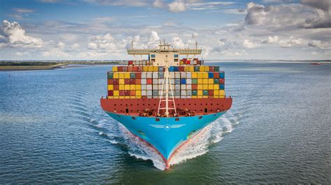 Container shipping spot rates still falling: What will be the new normal?