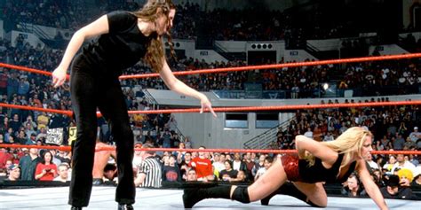 10 Most Heated WWE Diva Rivalries – Page 10