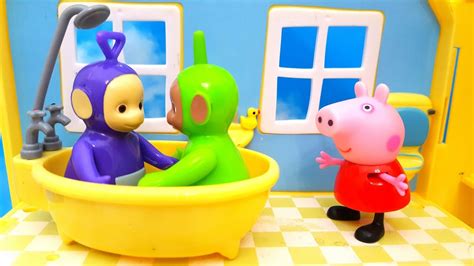 TELETUBBIES take a shower in Peppa's House تليتبيز 天線寶寶 Телепузики Teletubisie - YouTube