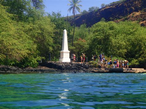 Captain Cook Monument: A Popular Tourist Destination – DesertDivers