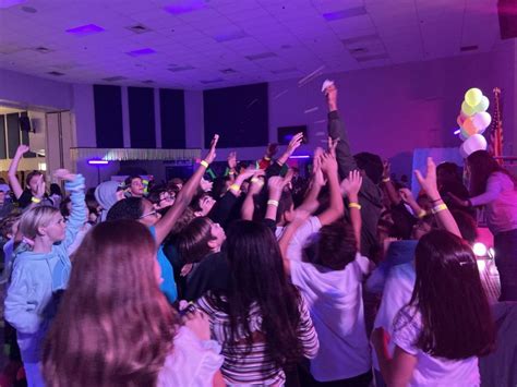 6th Grade Dance! – The Falcon