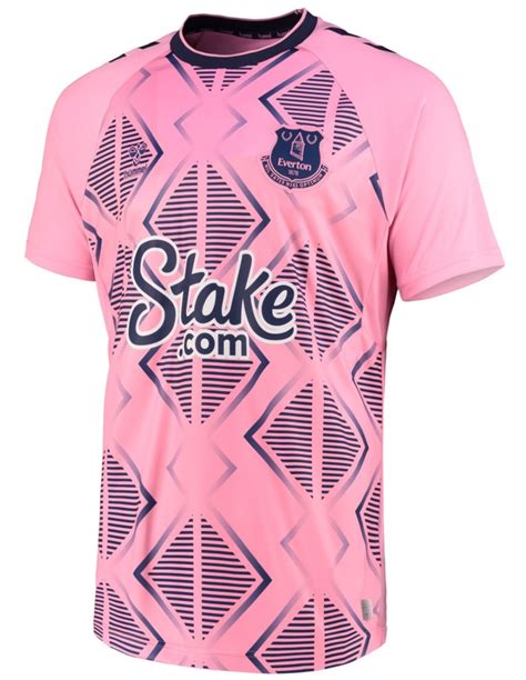 New Everton Away Kit 2022-2023 | Hummel unveil pink & blue shirt | Football Kit News