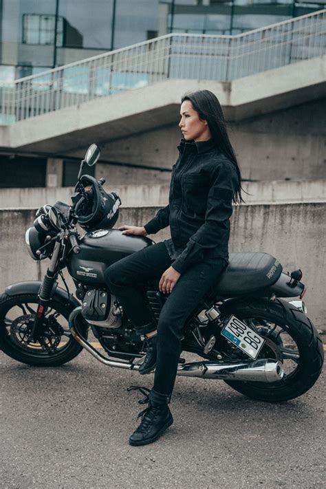 How to choose motorcycle gear for women • PANDO MOTO