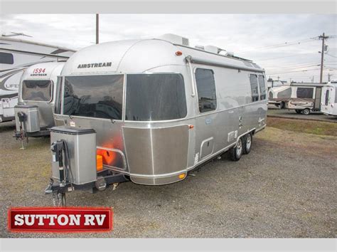 Used 2023 Airstream RV Globetrotter 25FB Twin Travel Trailer at Sutton RV | Eugene, OR | #7268K