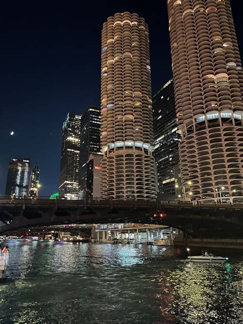 chicago riverwalk @ night | Chicago riverwalk, Chicago at night ...