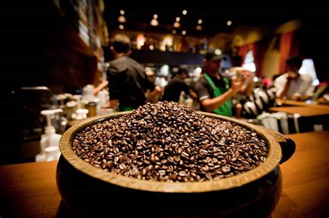 Starbucks Coffee Opens Store In India — Mumbai Is The First Lucky Brewer! - Indian Nerve