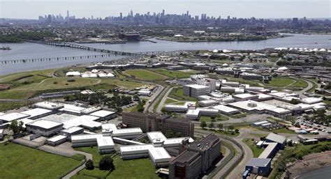 Rikers Island News 2025 - Evvy Peggie