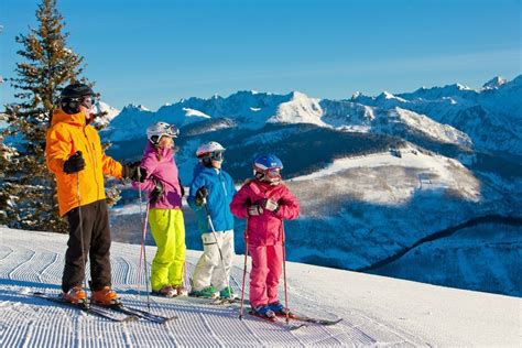 7 Ways Ski Vacations Strengthen Family Bonds | La Jolla Mom