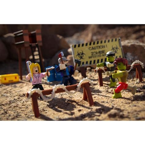 ROBLOX - Zombie Attack Playset - Roblox UK