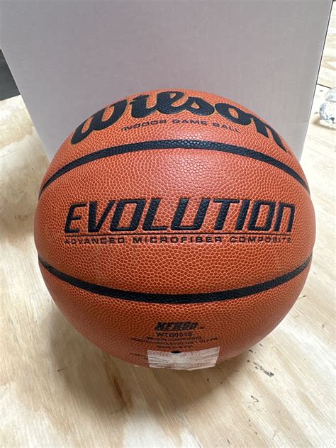 Used Men's Wilson Evolution Basketball | SidelineSwap