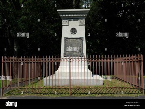 Grave of Major General Edward Braddock in Farmington, Pennsylvania Stock Photo - Alamy