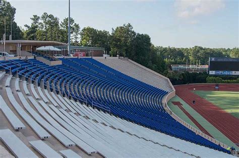 The ACC’s 8 Most Picturesque Football Stadiums - LawnStarter