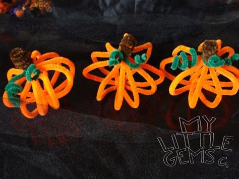 Pipecleaner Pumpkins from My Little Gems | Halloween crafts for kids, Halloween crafts