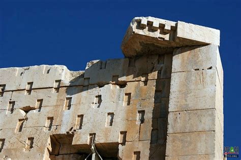 Tomb of Cambyses II Photo Gallery - Iran Travel and Tourism