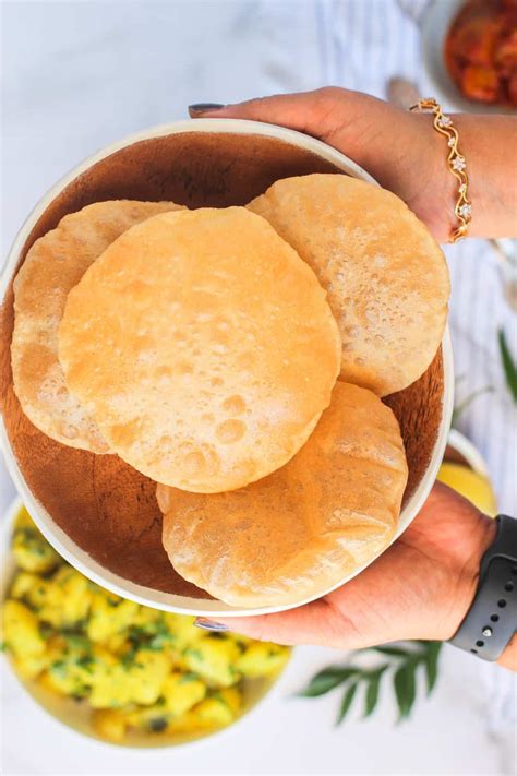 Puri | Poori - How to make perfect fried Indian bread - Ministry of Curry