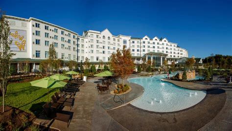 Dollywood's DreamMore Resort and Spa, Pigeon Forge (updated prices 2024)