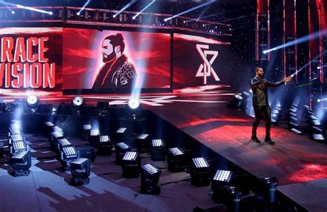 Seth Rollins Teases New Entrance Music