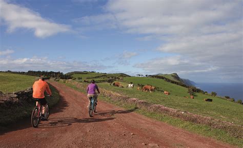 Celebrating 25 years of operating to the Azores