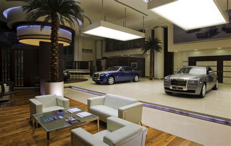 luxury auto dealership | Rolls-Royce Opens Mega Dealership in Abu Dhabi, Unveils Phantom With ...