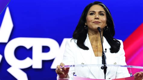 Former Democrat Tulsi Gabbard endorses Trump in the 2024 presidential race - 1800 Meida