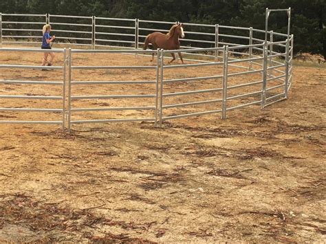 Galvanized Livestock Metal Fence Panels Used Corral Horse Fence Panels - Buy Horse Fence Panels ...