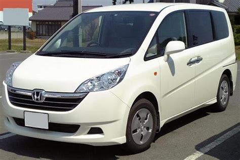 "Honda Stepwagon": technical specifications, pictures and reviews