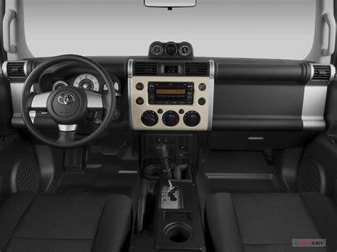 2008 Toyota FJ Cruiser: 11 Interior Photos | U.S. News