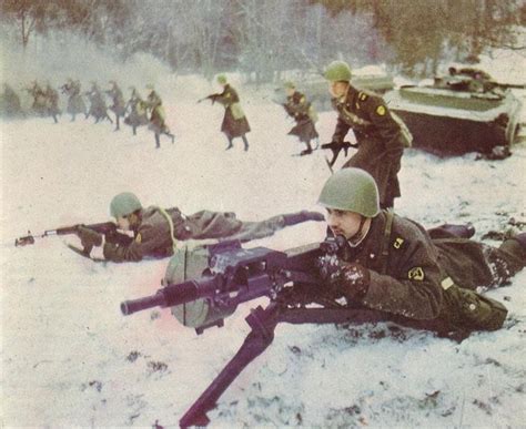 Soviet Soldiers On Training | Combat art, Cold war military, Soviet army