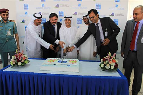 Cake-Cutting-Ceremony | Expat Aktuell