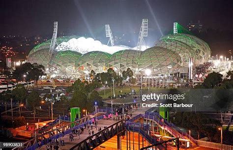 Melbourne Rectangular Stadium Photos and Premium High Res Pictures ...